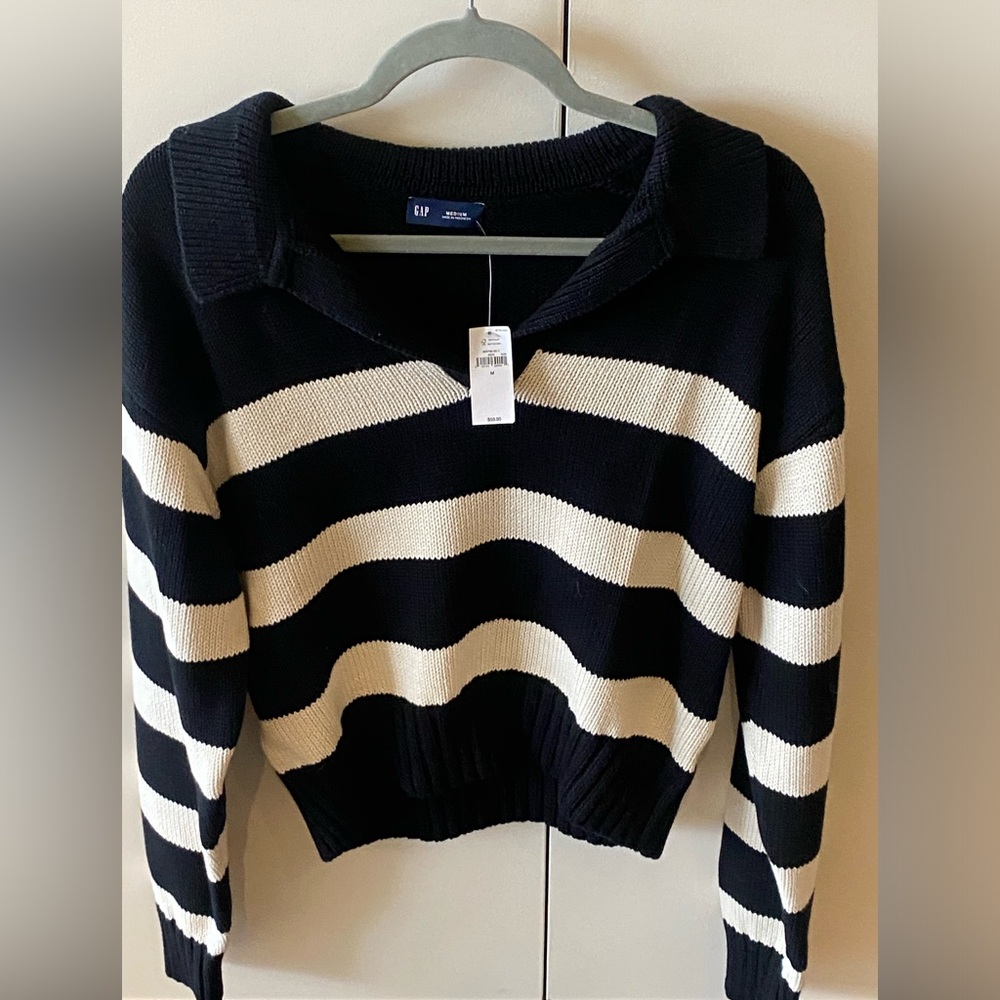 V neck, stripped, brand new, never worn sweater